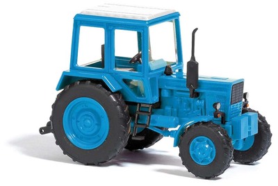 Busch H0 Traktor Belarus MTS-82 blau